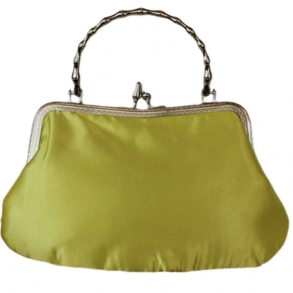 NWT BellaKiarapurse Vintage inspired yellow floral purse